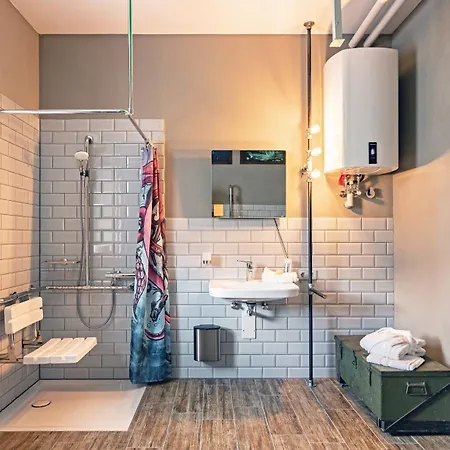 Weltraumbahnhof Rautenkranz - Steampunk Hotel 4*