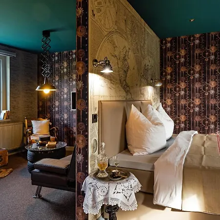 Weltraumbahnhof Rautenkranz - Steampunk Hotel 4*
