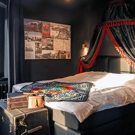 Weltraumbahnhof Rautenkranz - Steampunk