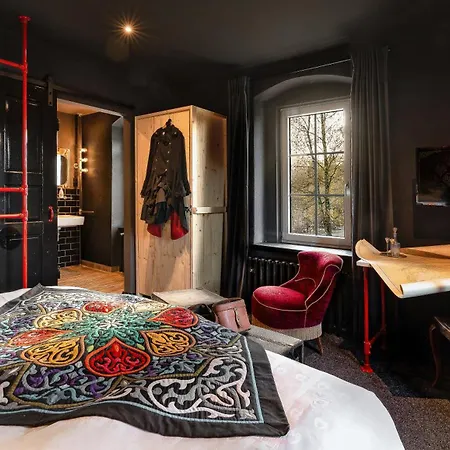 Weltraumbahnhof Rautenkranz - Steampunk Hotel