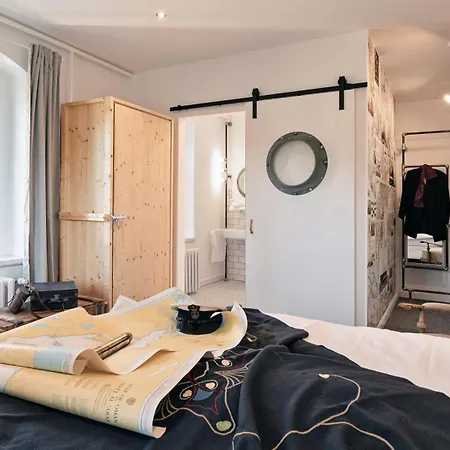Weltraumbahnhof Rautenkranz - Steampunk Hotel