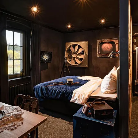 Weltraumbahnhof Rautenkranz - Steampunk Hotel 4*