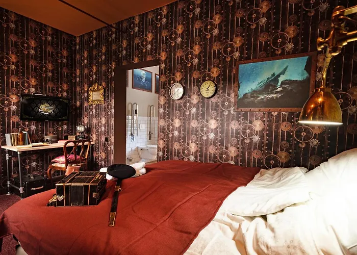 Weltraumbahnhof Rautenkranz - Steampunk Hotel Muldenhammer