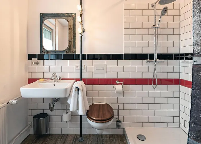 Weltraumbahnhof Rautenkranz - Steampunk Hotel 4*