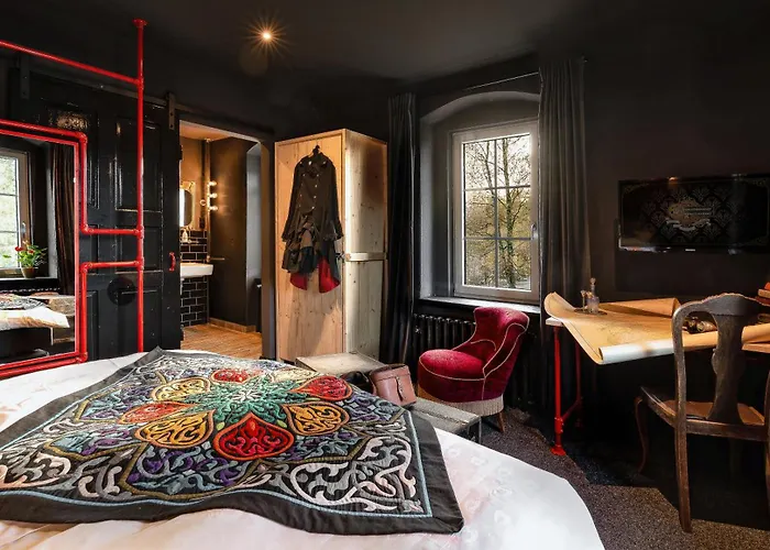 Weltraumbahnhof Rautenkranz - Steampunk Hotel